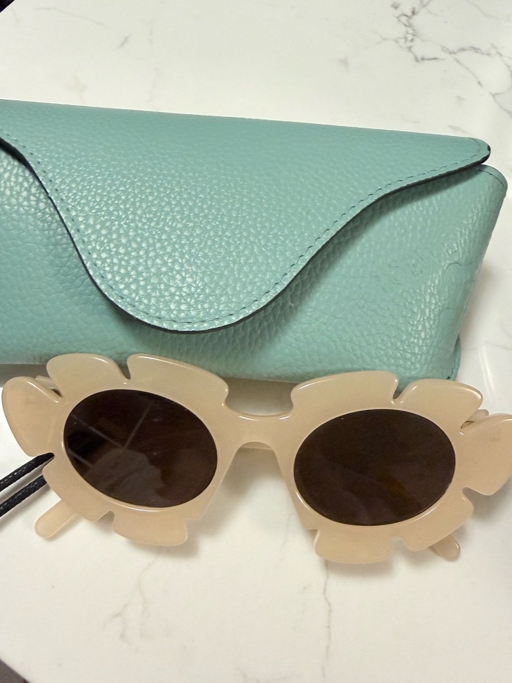 Loewe Cream Floral-Outline Sunglasses with Mint Case